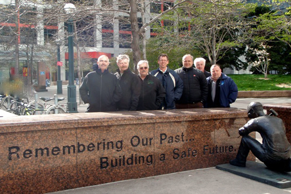 Photo of the union members of the CFIA joint National Occupational Safety and Health Committee