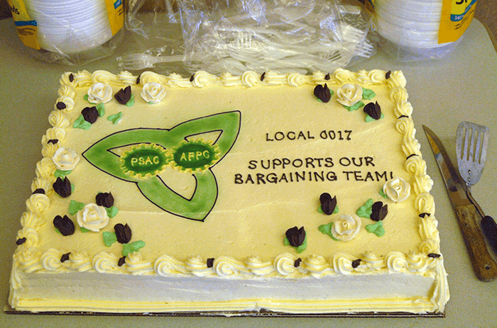 Le gâteau spécial de la Section locale 17